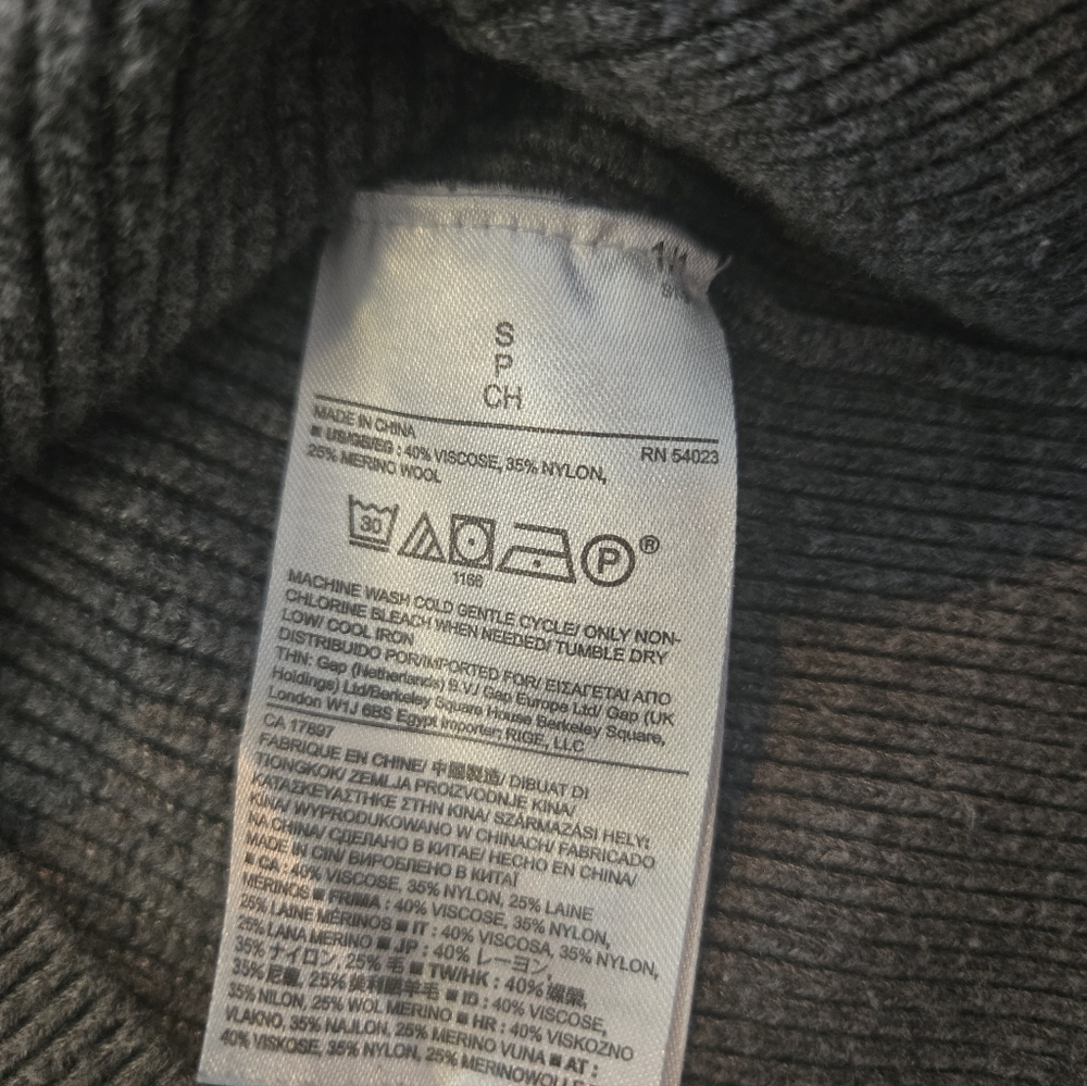 Banana Republic Merino Wool Blend Ribbed Crew Neck Long Sleeve Sweater - Picture 6 of 9